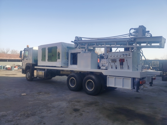 taladro montado camión del pozo de agua de los 600m